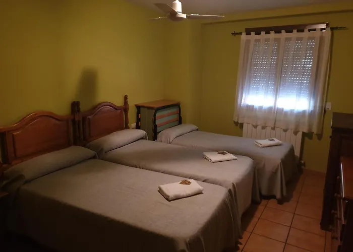 Hotel Torres De Albarracin Hotell *